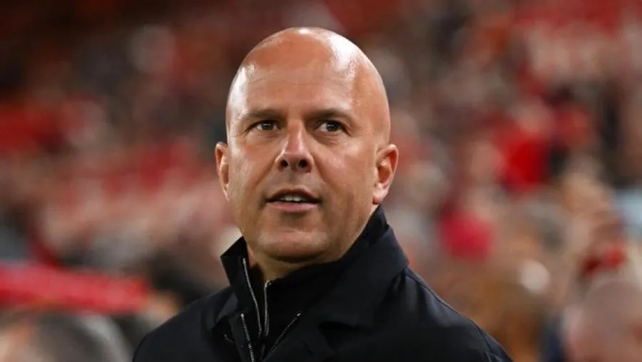 电竞赛事直播平台-利物浦上半场0射门!法国记者点评:没想到斯洛特竟摆起大巴